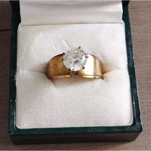 Ring with copper band with clear large 9mm CZ gem stone Size 8 with display box